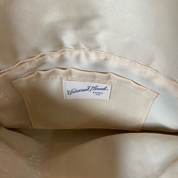 Universal Thread purse - Picture 7 of 8